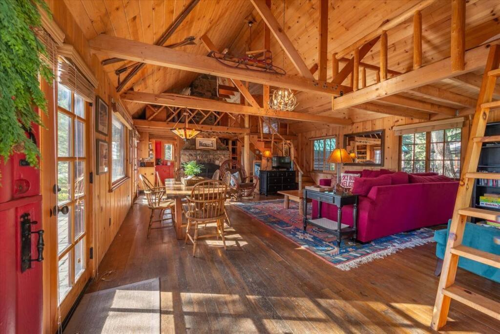 Coziest Cabin In Tahoe W Stone Fireplace Comfy Beds Close To Slopes & Lake 카넬리안 베이 외부 사진
