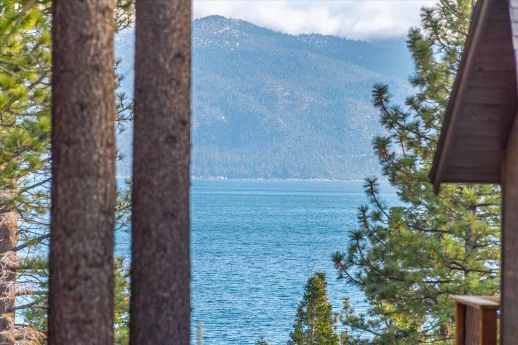 Coziest Cabin In Tahoe W Stone Fireplace Comfy Beds Close To Slopes & Lake 카넬리안 베이 외부 사진