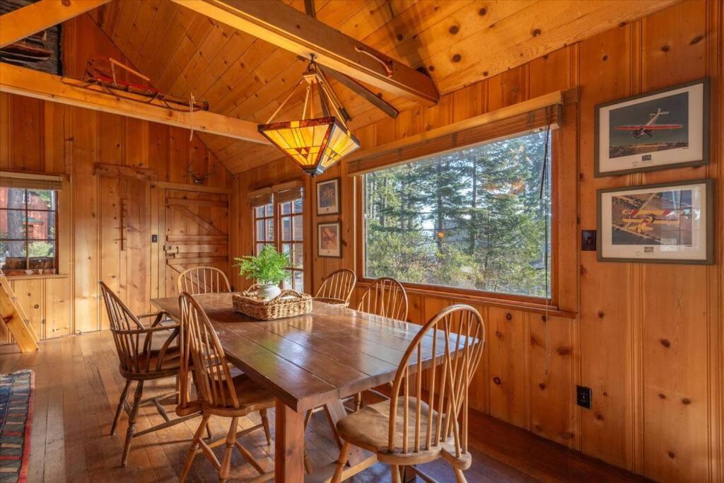 Coziest Cabin In Tahoe W Stone Fireplace Comfy Beds Close To Slopes & Lake 카넬리안 베이 외부 사진